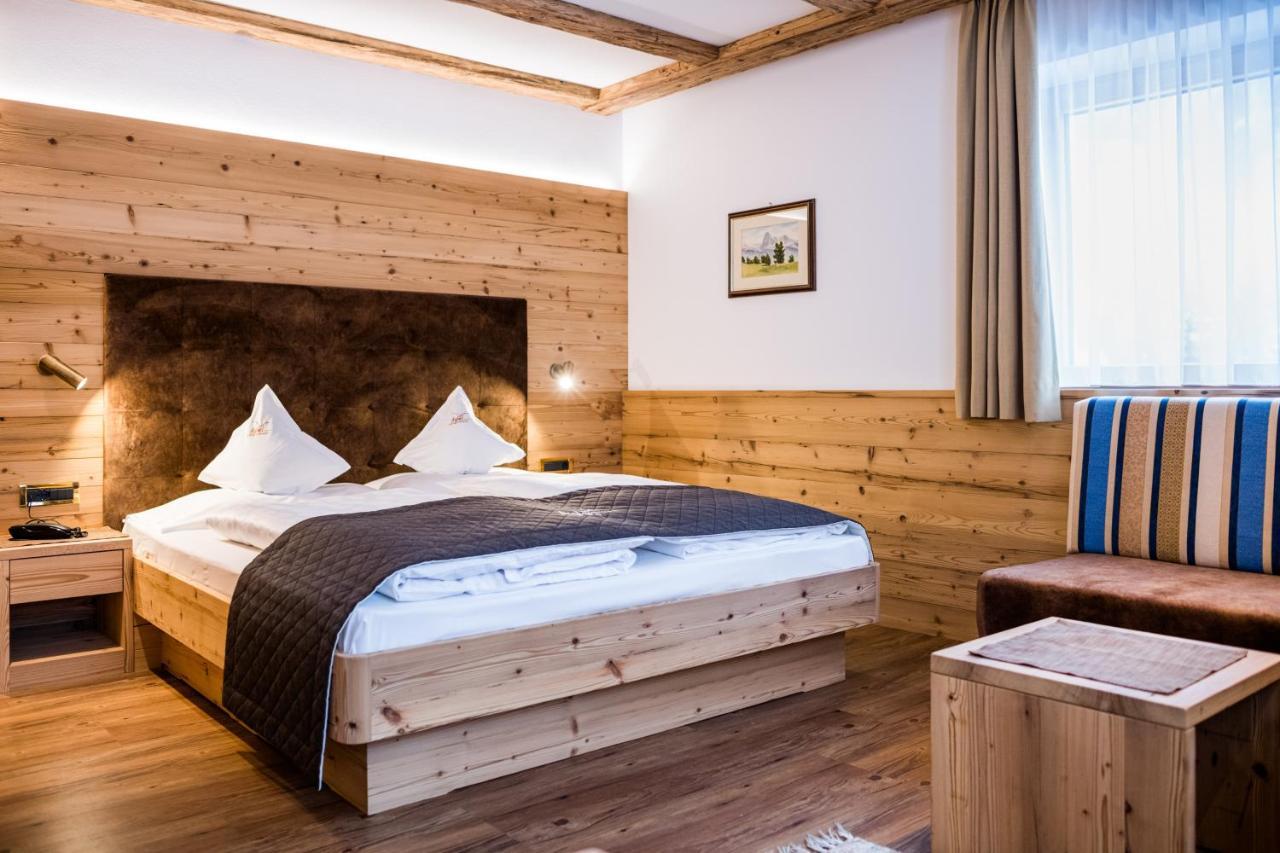 Apartments Aghel ***S Selva di Val Gardena Extérieur photo